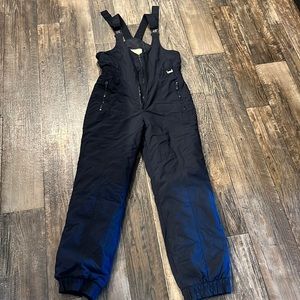 Ski suit white stag size 8 fits like a 4 or 6